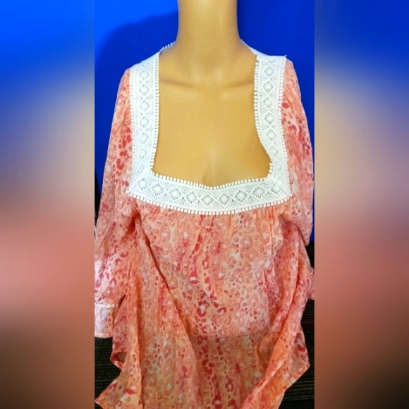 Robert Louis Tops - Elegant Pink Lace Trim Women's Top